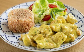 Köri Soslu Tavuk Tarifi / Restaurant Usulü