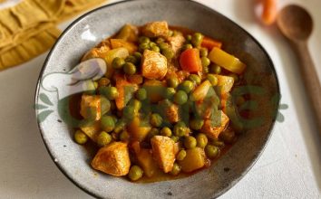 Tavuklu Bezelye Yemeği Tarifi | Pratik ve Lezzetli